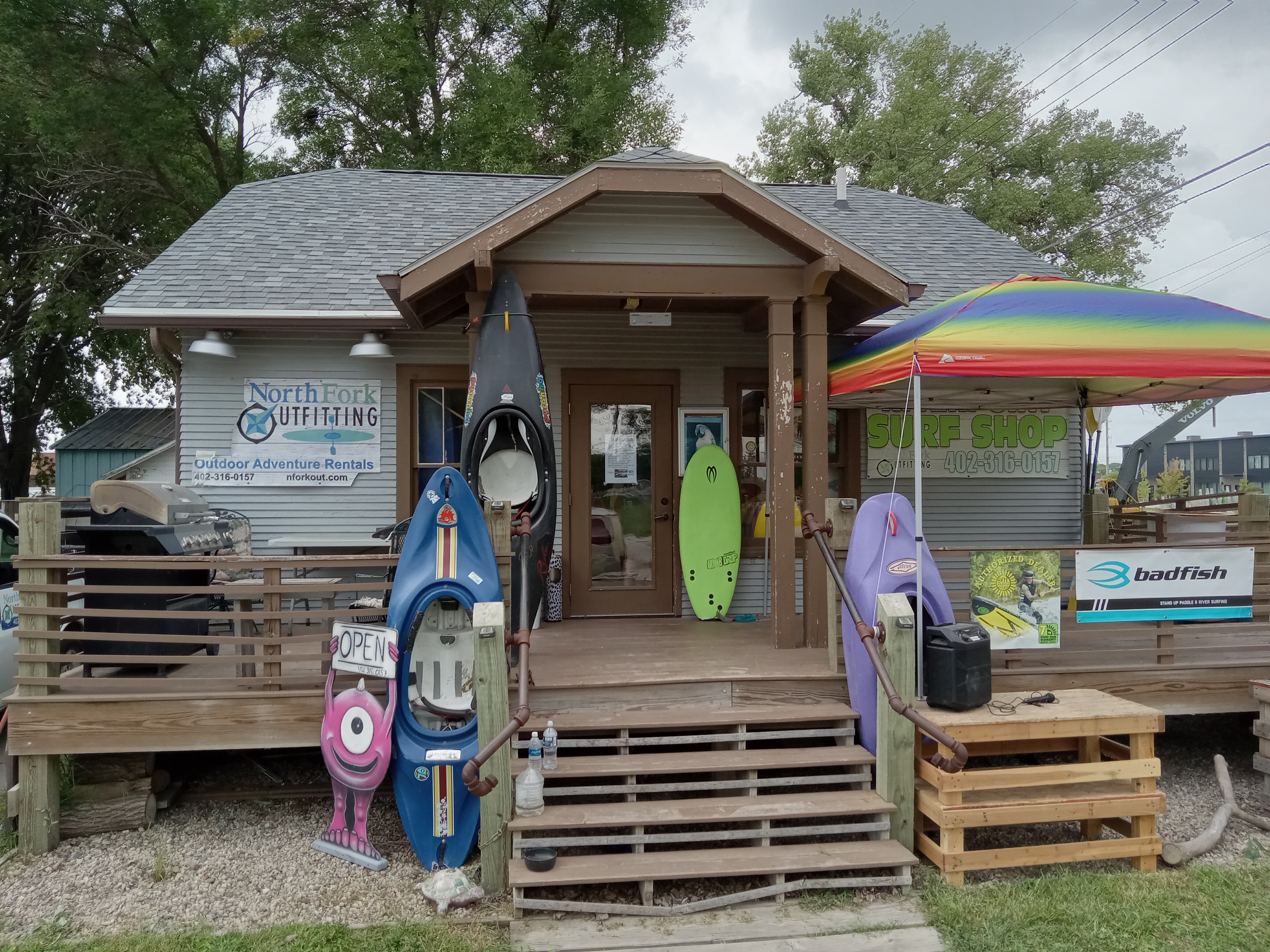 Outside view of North Fork Outfitting's Riverpoint Surf Shop.