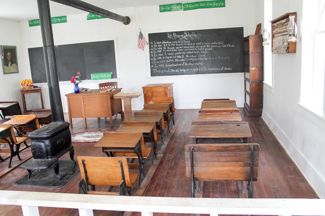 St Derion School
