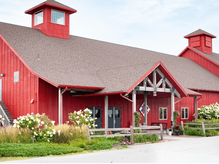 Outside view of the Lofte Community Theatre.