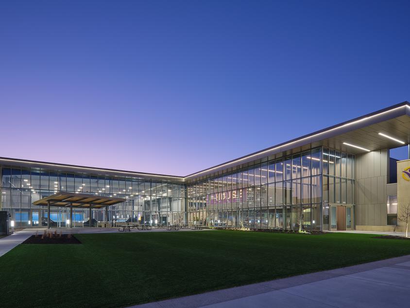 Outside view of Columbus Fieldhouse.