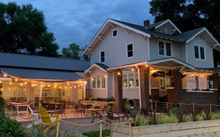 242 House Restaurant & Bar