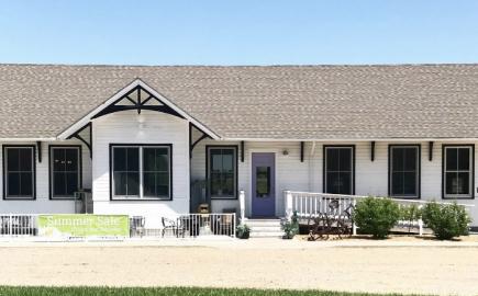 Anne Marie's Antiques and Gifts